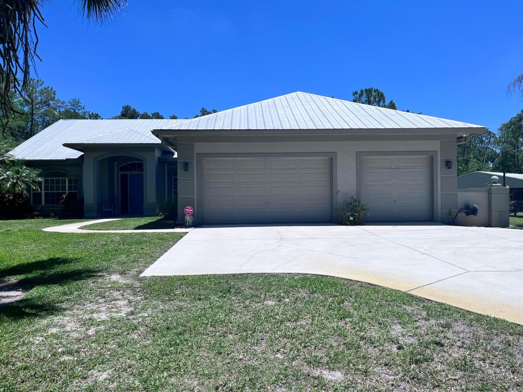 Photo of 15786 Mellen Lane, Jupiter, FL 33478 (MLS # B26027689)