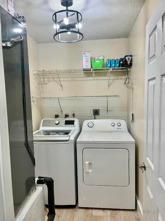 SEACREST HILLS/CHAPEL HILL - Residential Lease