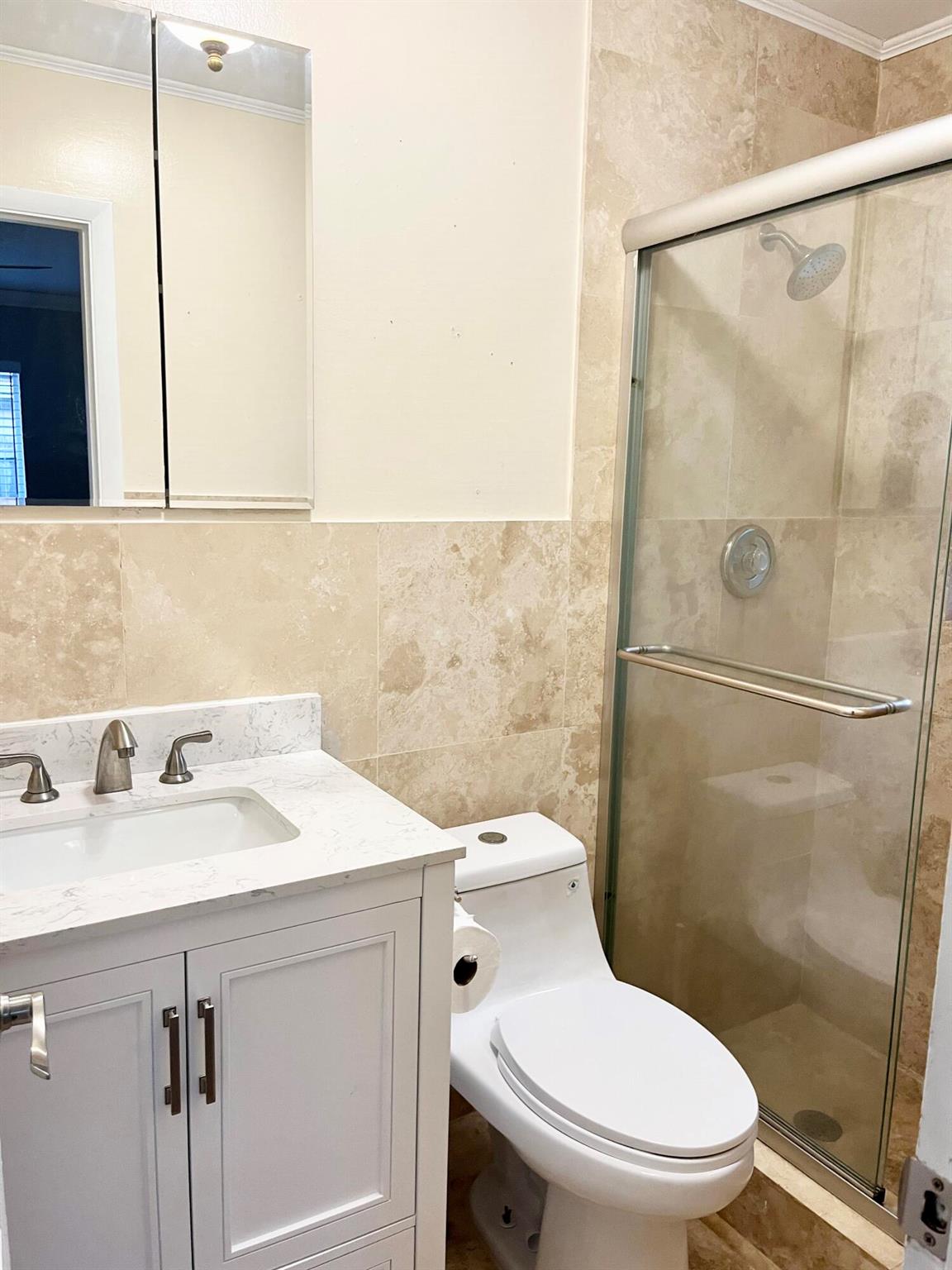 SEACREST HILLS/CHAPEL HIL - Residential Lease