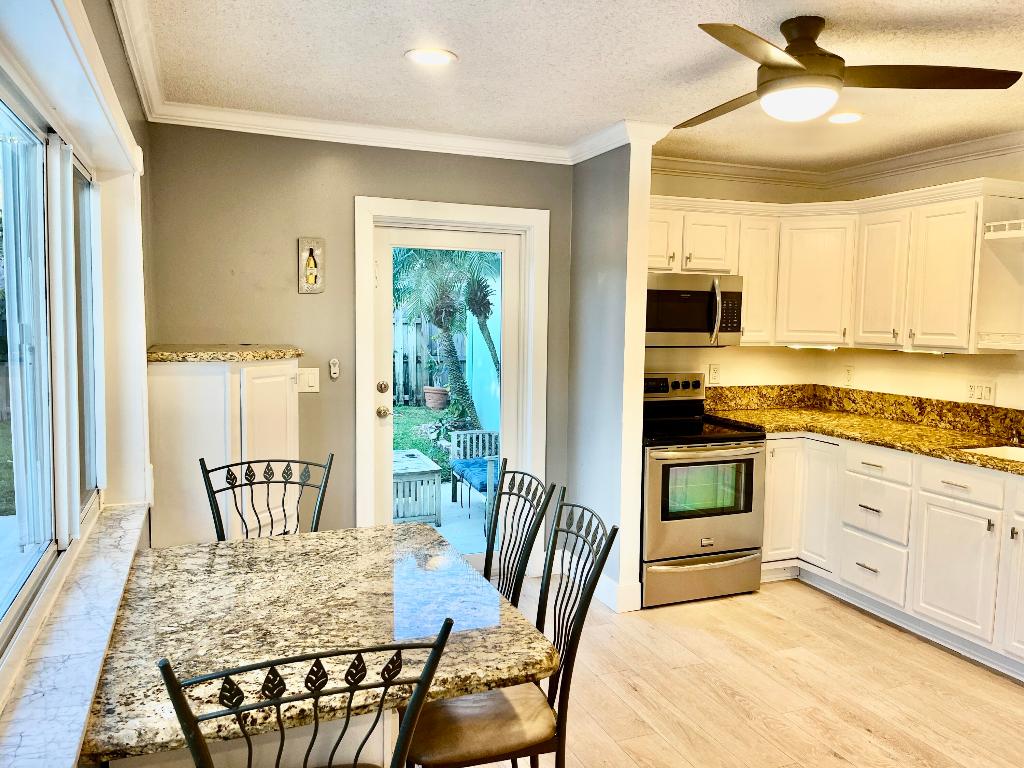 SEACREST HILLS/CHAPEL HILL - Residential Lease