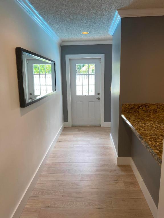 SEACREST HILLS/CHAPEL HILL - Residential Lease