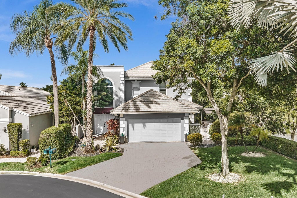 Photo of 23281 BUTTERFLY PALM Court, Boca Raton, FL 33433 (MLS # B26080902)