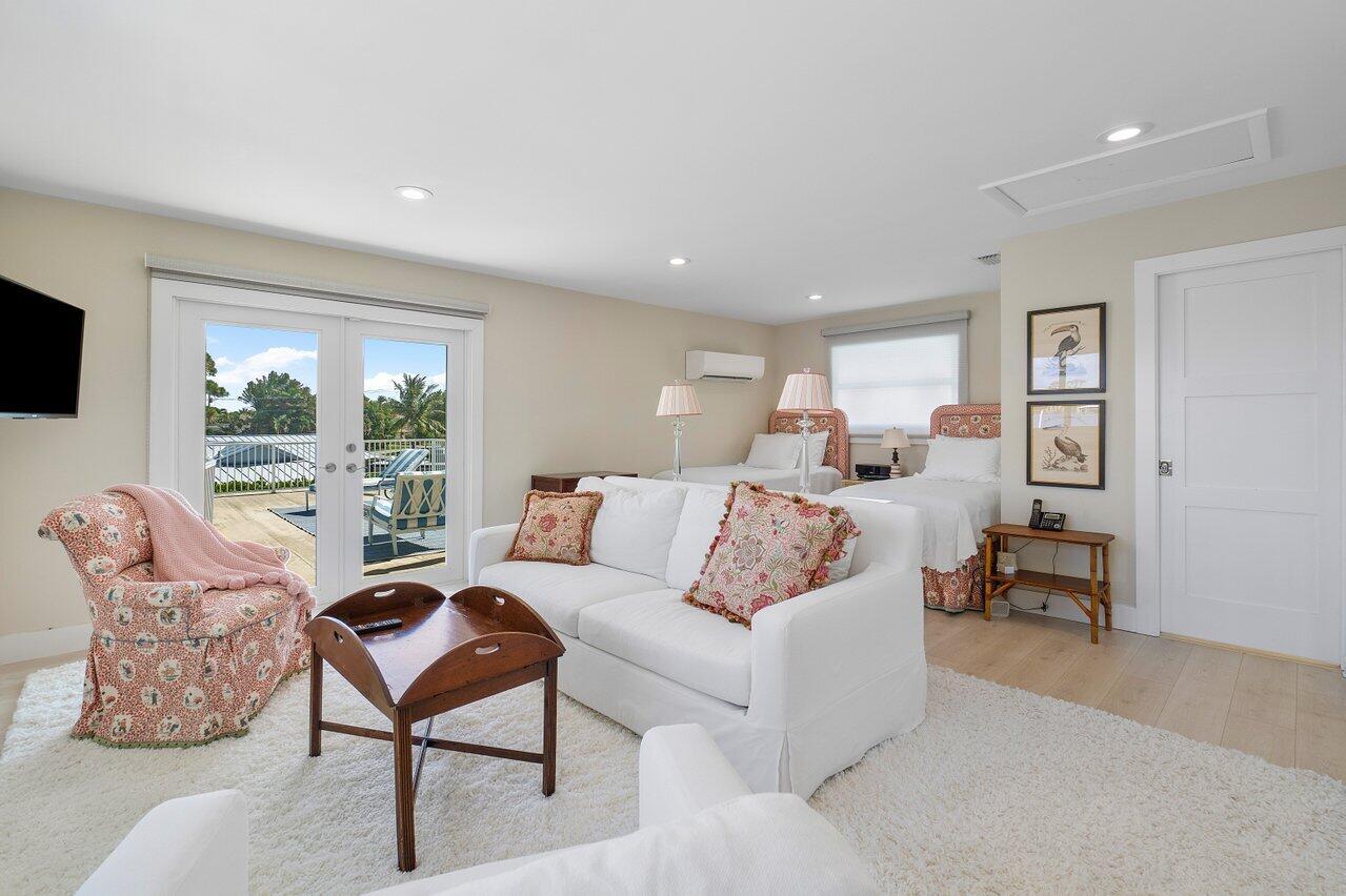 HUNT CLUB COLONY - Residential