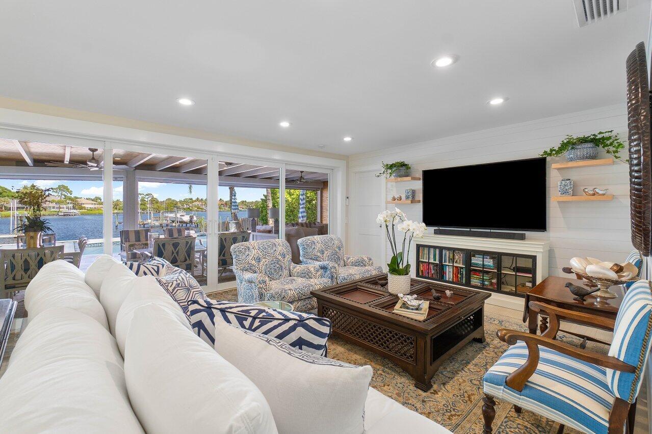 HUNT CLUB COLONY - Residential