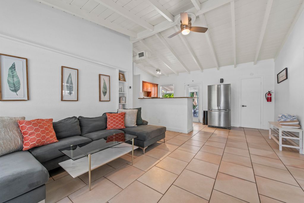 Photo of 408 NW 29th Street, Wilton Manors, FL 33311 (MLS # B26002369)