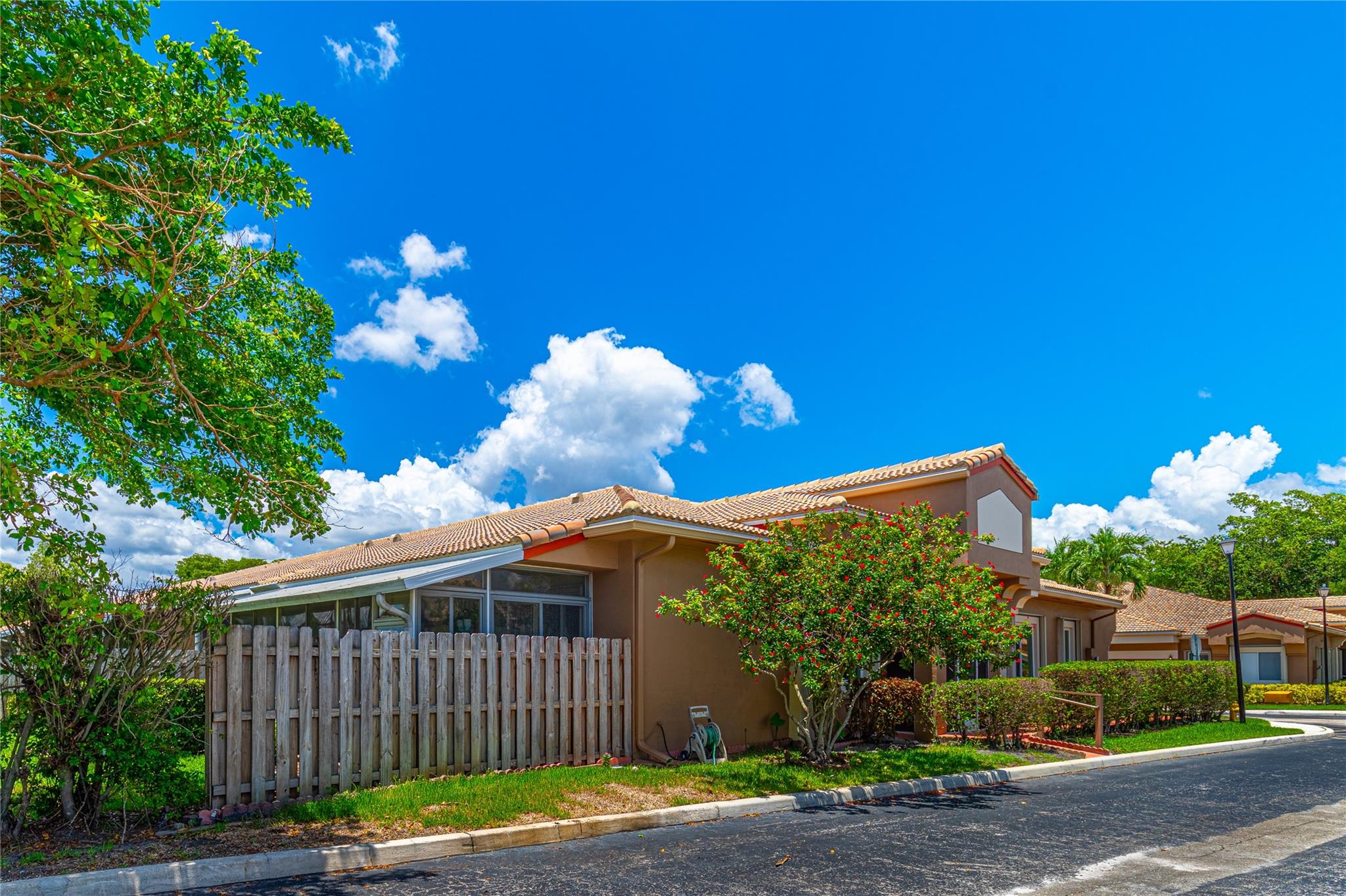 10152 Lombardy Dr 10152
