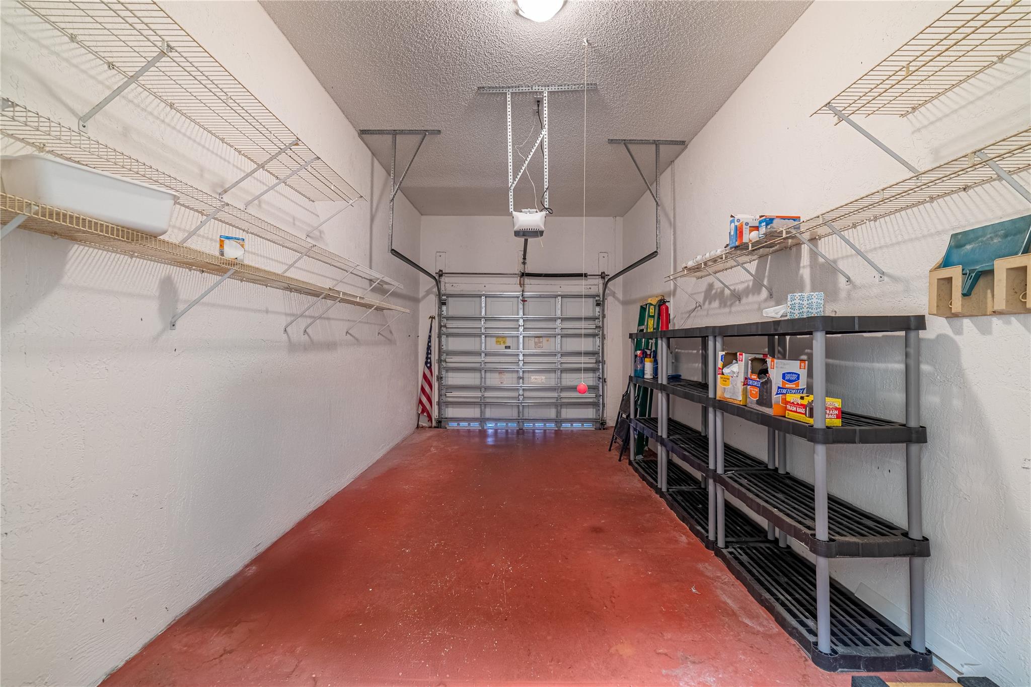 LOMBARDY - Residential