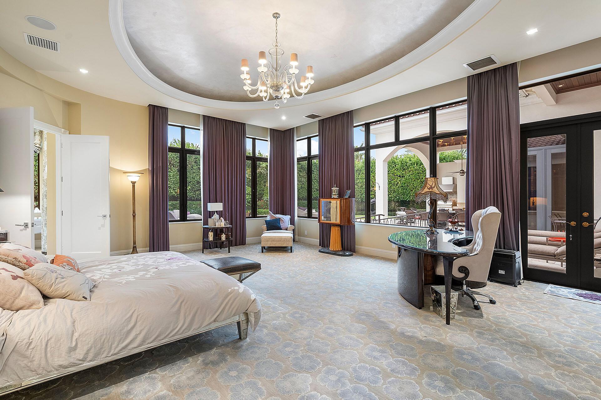 ROYAL PALM YACHT & COUNTR - Residential