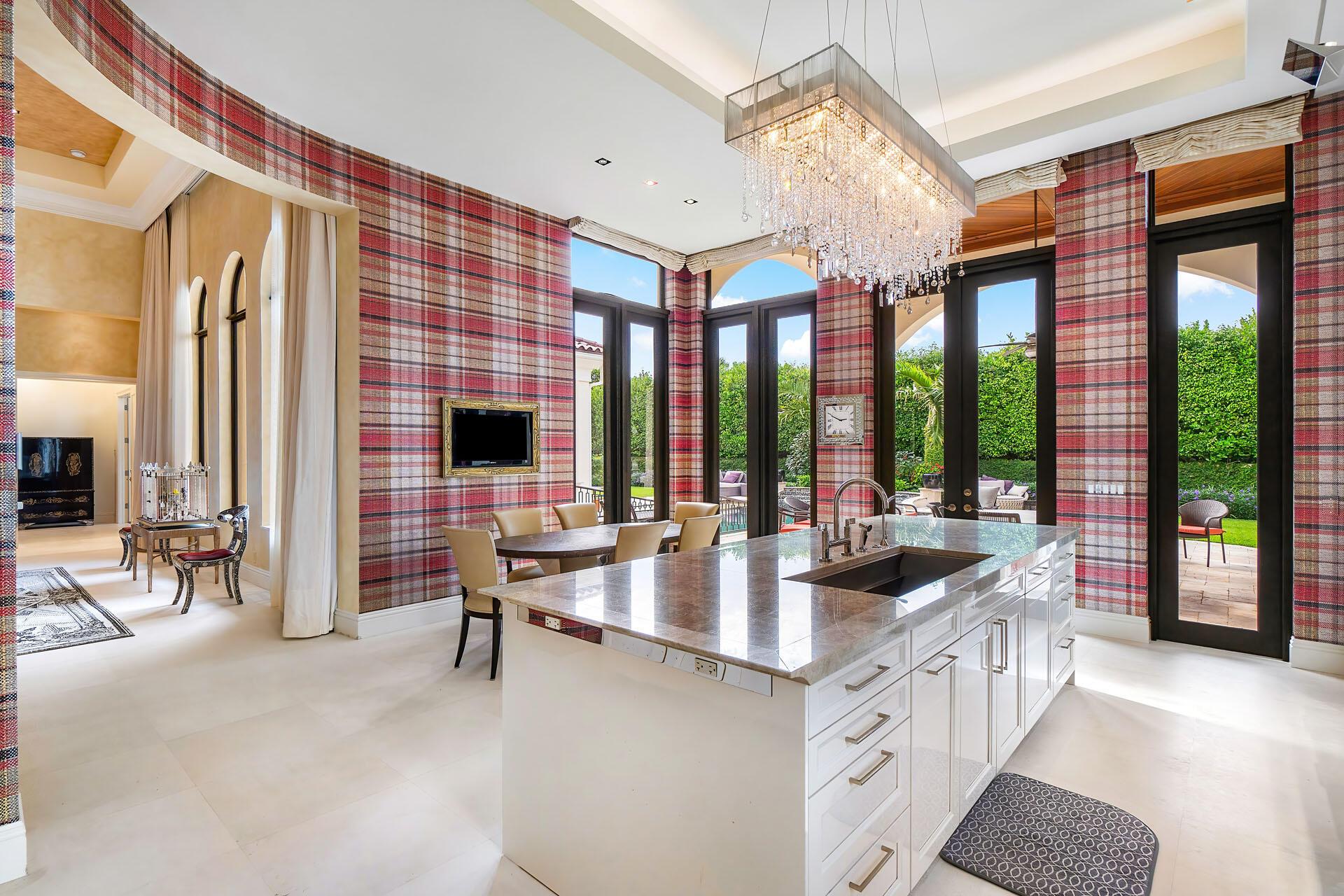 ROYAL PALM YACHT & COUNTR - Residential