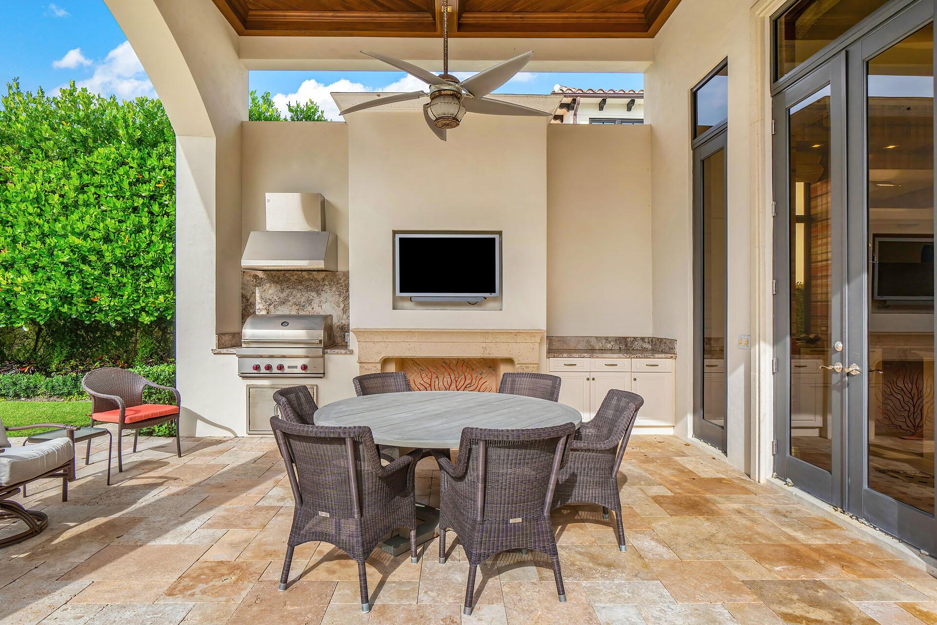 ROYAL PALM YACHT & COUNTR - Residential