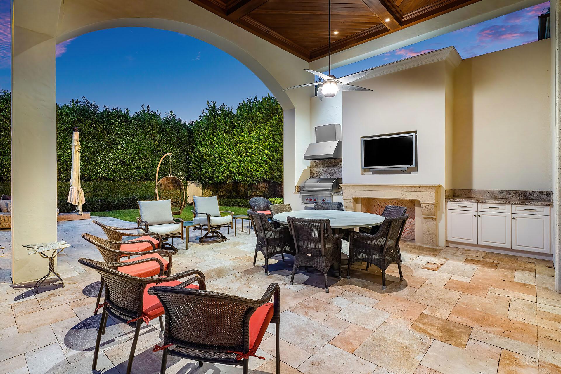 ROYAL PALM YACHT & COUNTR - Residential