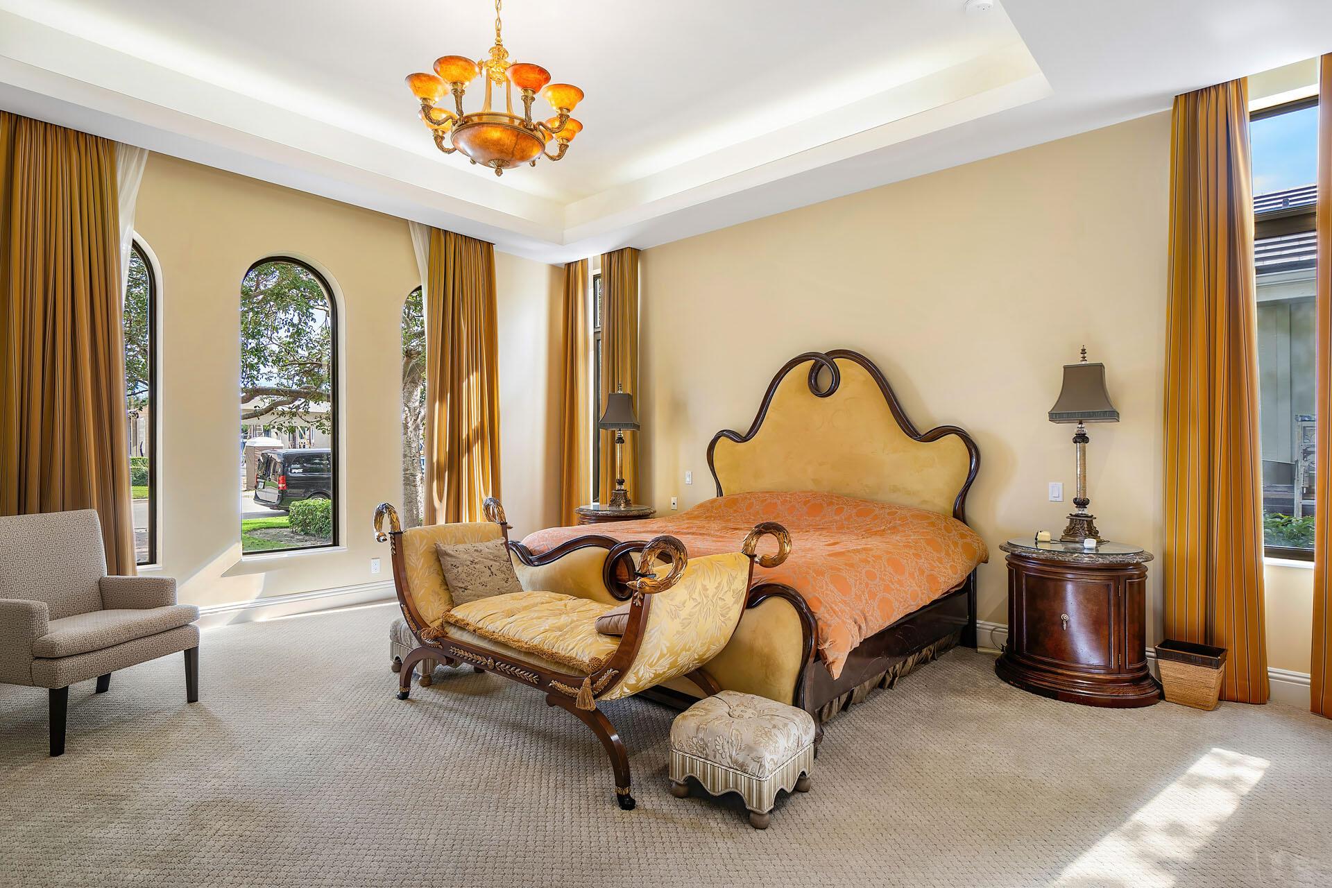 ROYAL PALM YACHT & COUNTR - Residential