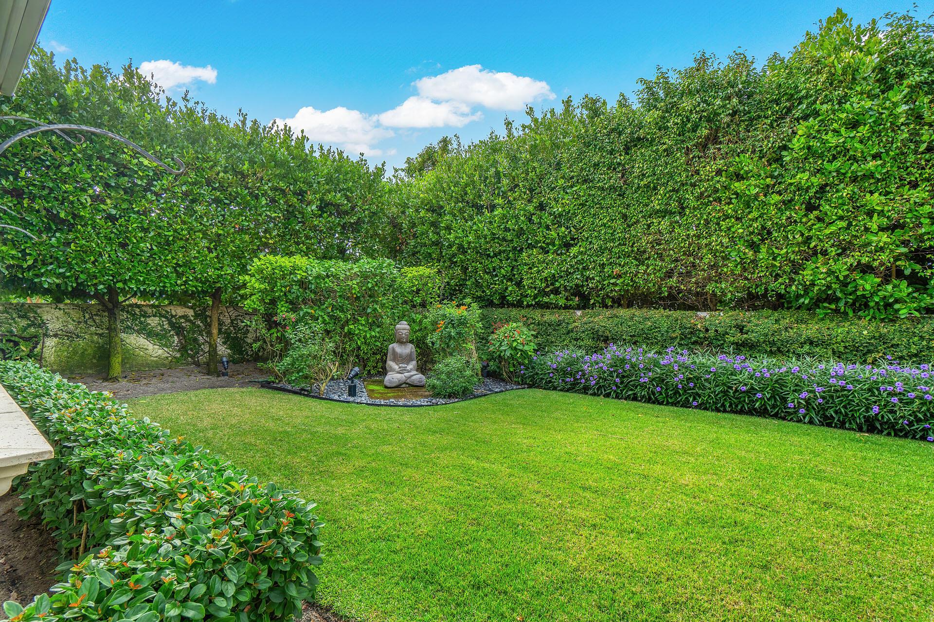 ROYAL PALM YACHT & COUNTR - Residential