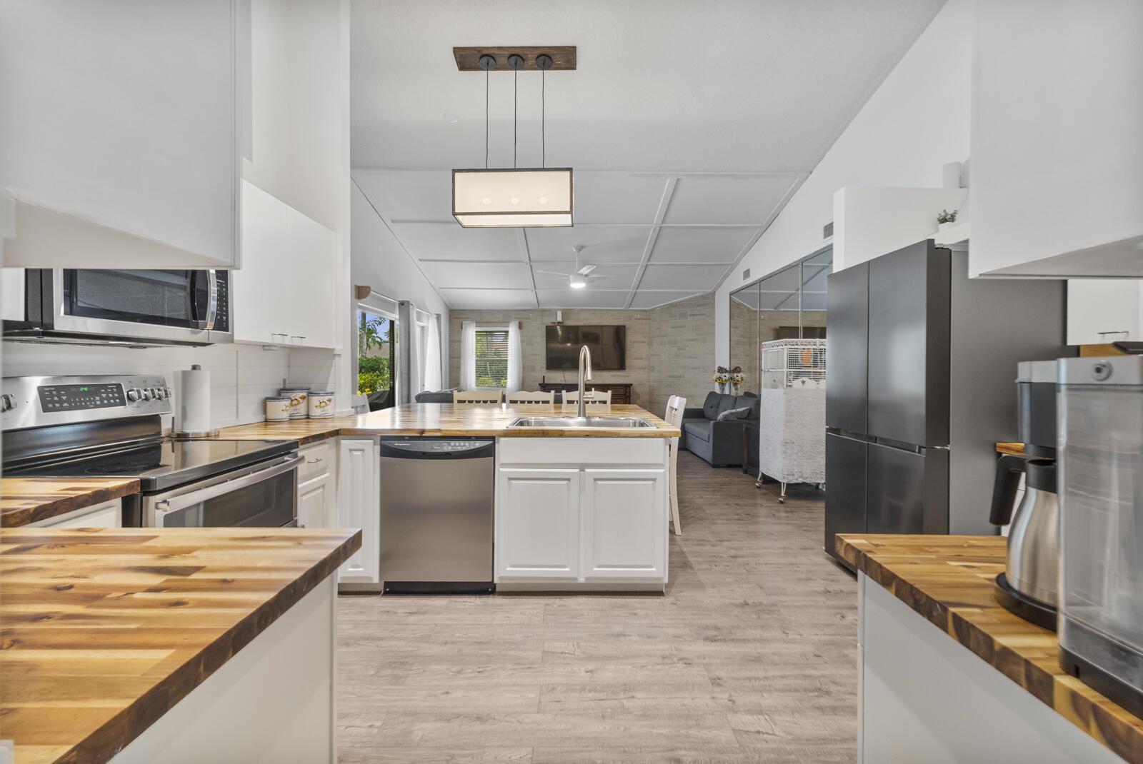 10388 NW 49th Court