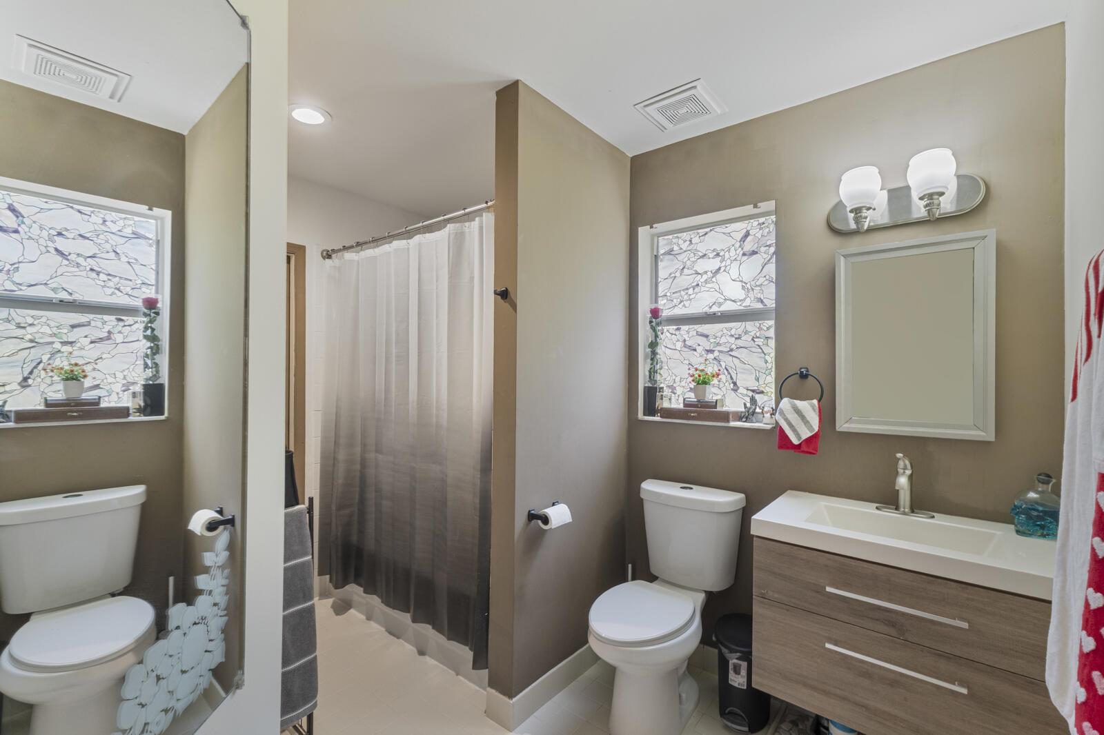 BROOKSIDE - Residential