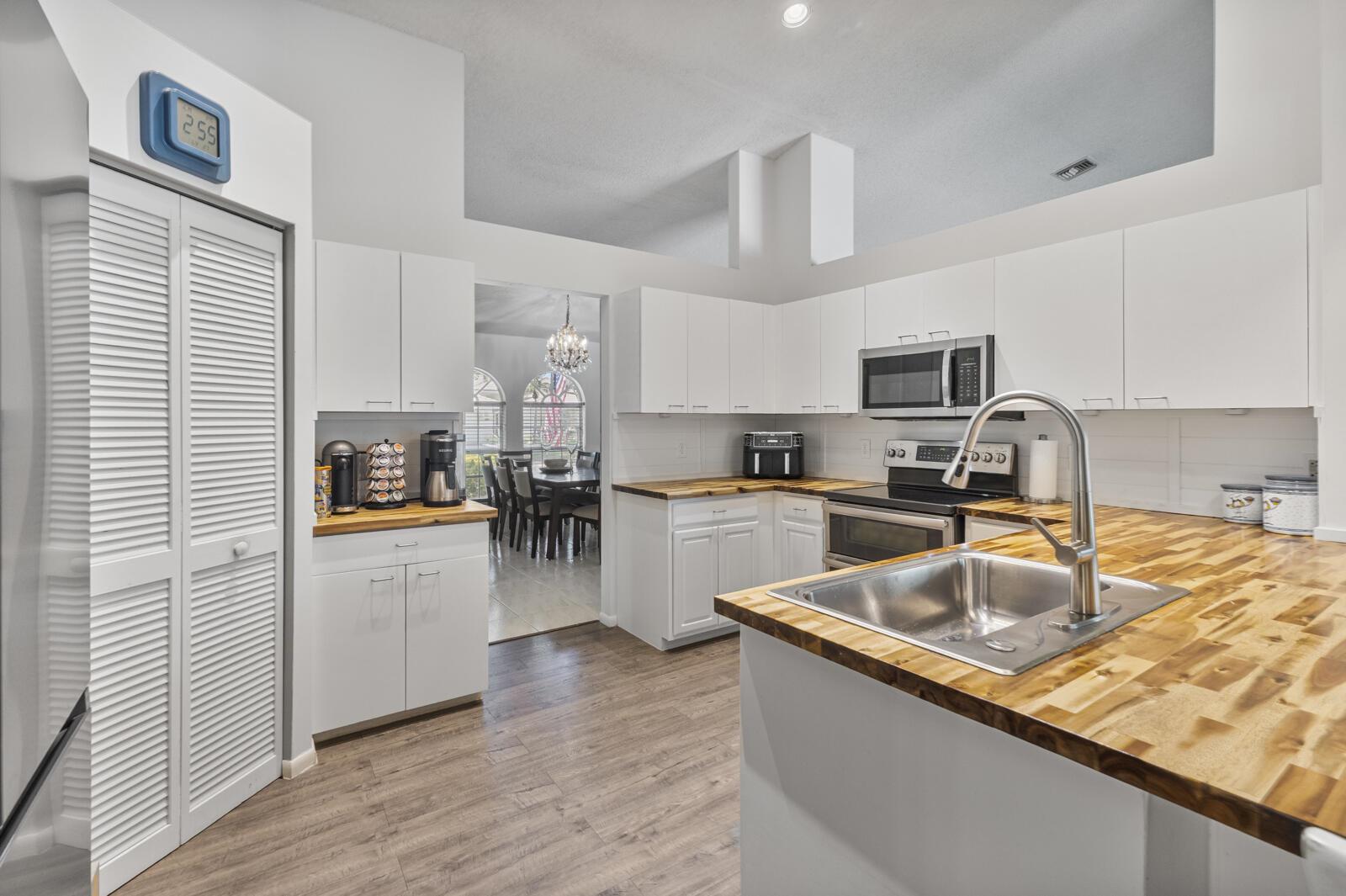 BROOKSIDE - Residential