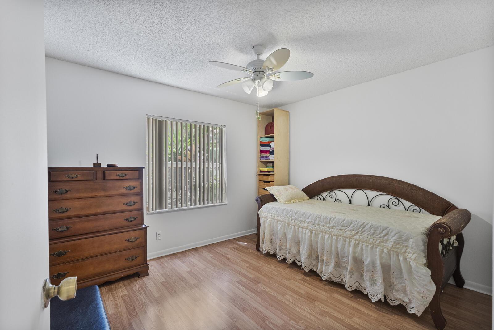 BROOKSIDE - Residential