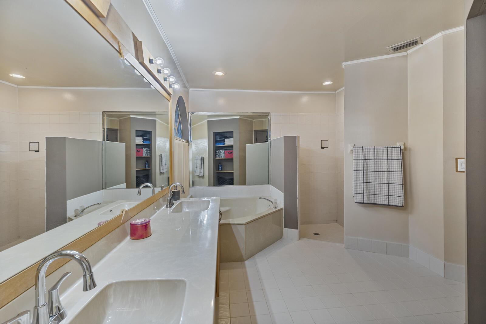 BROOKSIDE - Residential