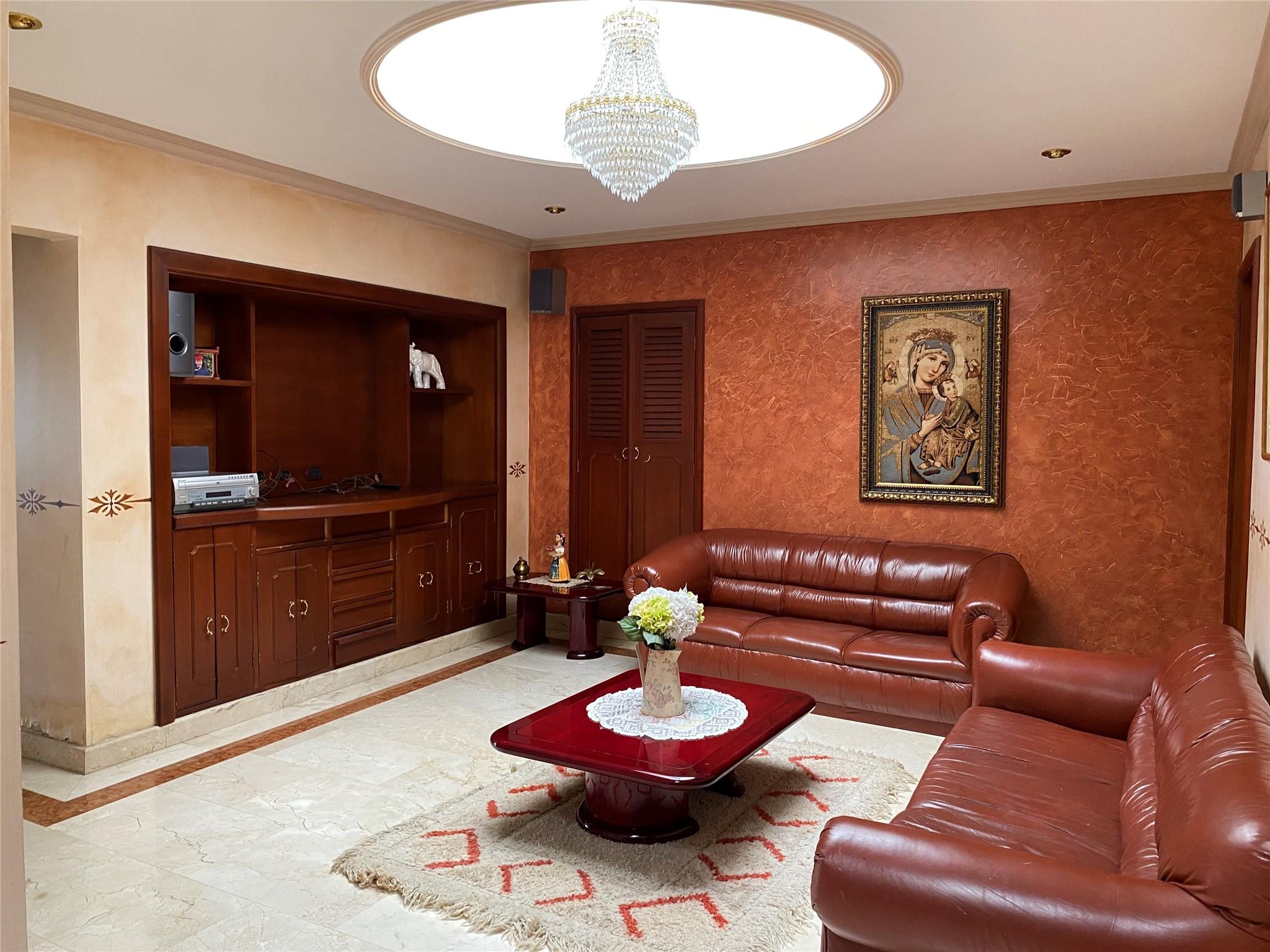 GUAYMARAL - Residential