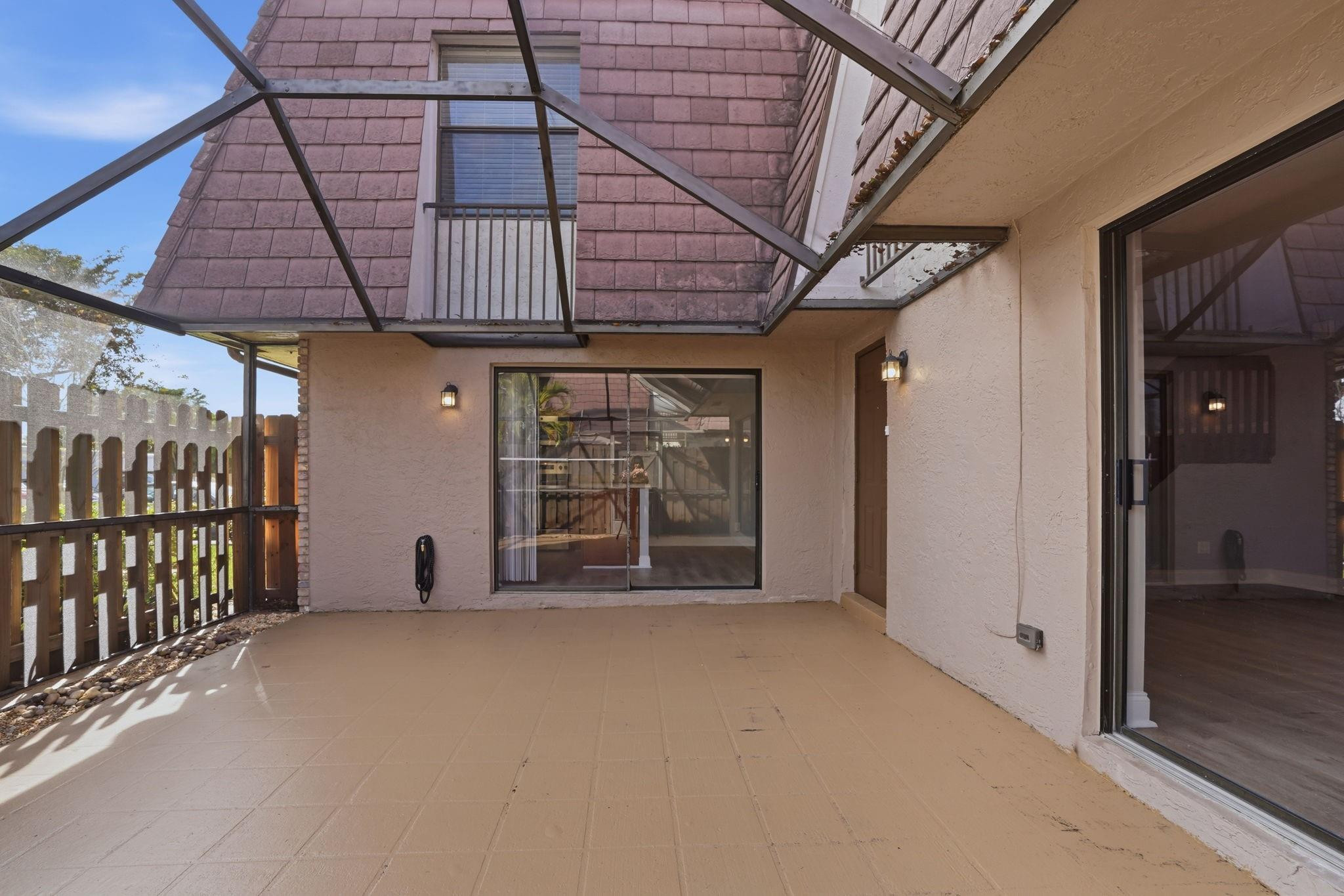 Courtyards At Boca II - Residential