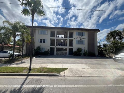 Condominium in Dania Beach FL 348 Federal Hwy Hwy.jpg