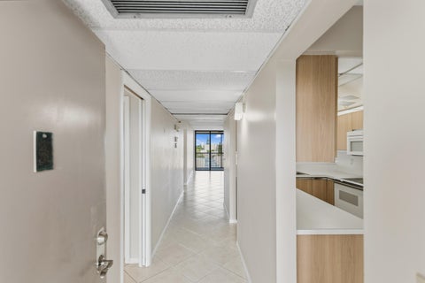 Tiny photo for 17 Royal Palm Way #6010, Boca Raton, FL 33432 (MLS # B26087067)