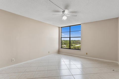 Tiny photo for 17 Royal Palm Way #6010, Boca Raton, FL 33432 (MLS # B26087067)