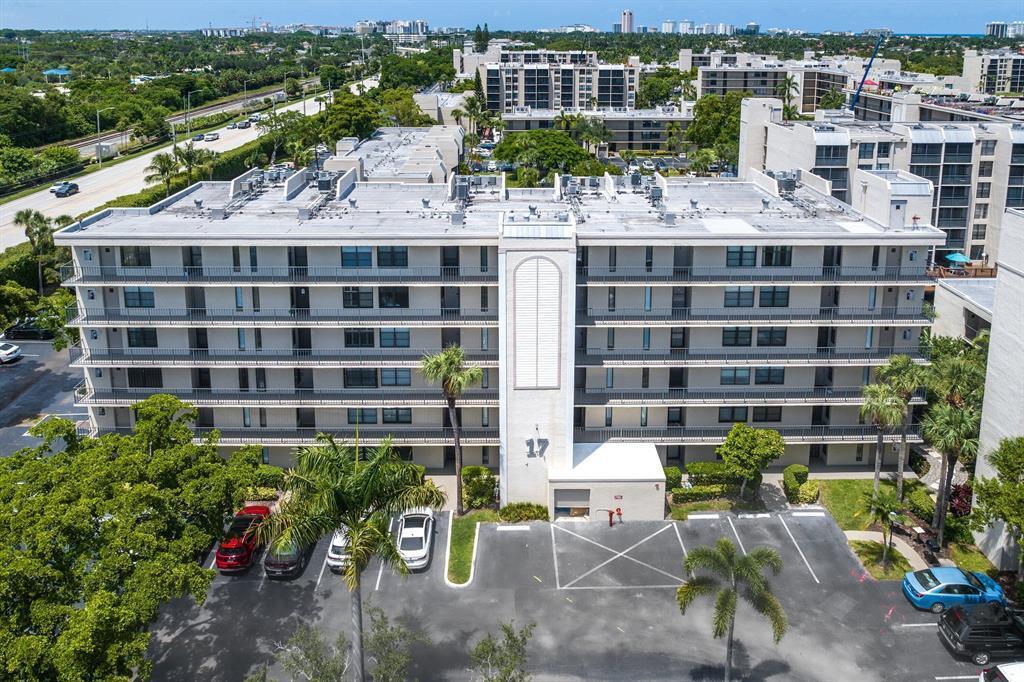 View photos, virtual tours, details... 17 Royal Palm Way 6010