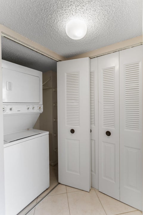 Tiny photo for 17 Royal Palm Way #6010, Boca Raton, FL 33432 (MLS # B26087067)