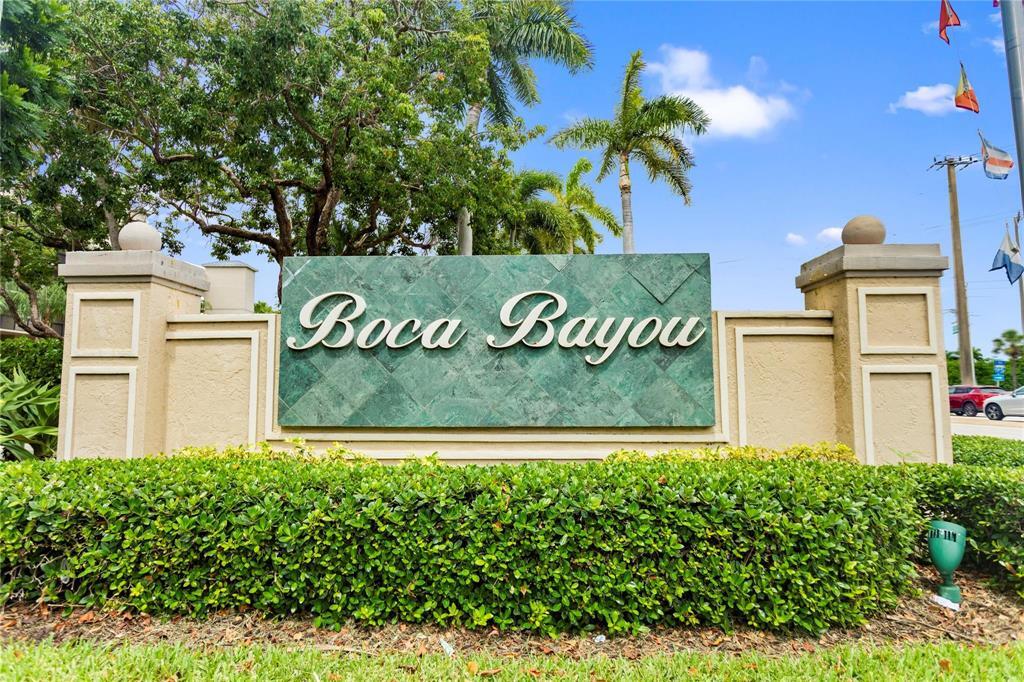 Photo of 17 Royal Palm Way #6010, Boca Raton, FL 33432 (MLS # B26087067)