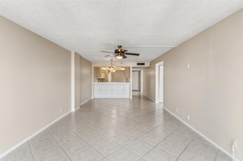 Tiny photo for 17 Royal Palm Way #6010, Boca Raton, FL 33432 (MLS # B26087067)