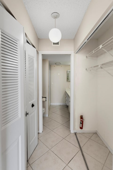 Tiny photo for 17 Royal Palm Way #6010, Boca Raton, FL 33432 (MLS # B26087067)