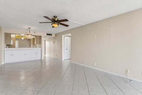 Tiny photo for 17 Royal Palm Way #6010, Boca Raton, FL 33432 (MLS # B26087067)