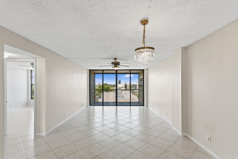 Tiny photo for 17 Royal Palm Way #6010, Boca Raton, FL 33432 (MLS # B26087067)