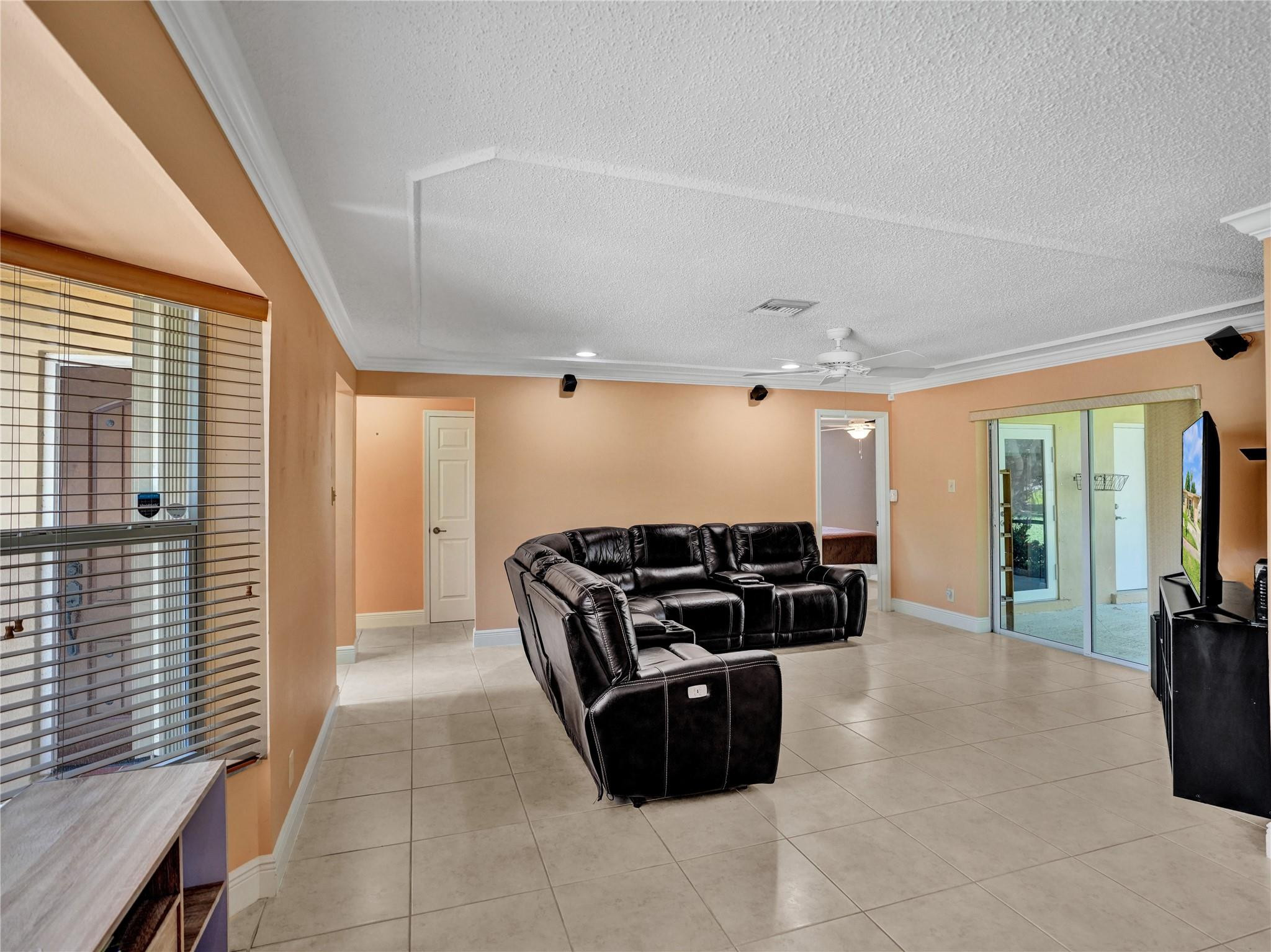 Oriole-Margate Sec 4 78-2 - Residential