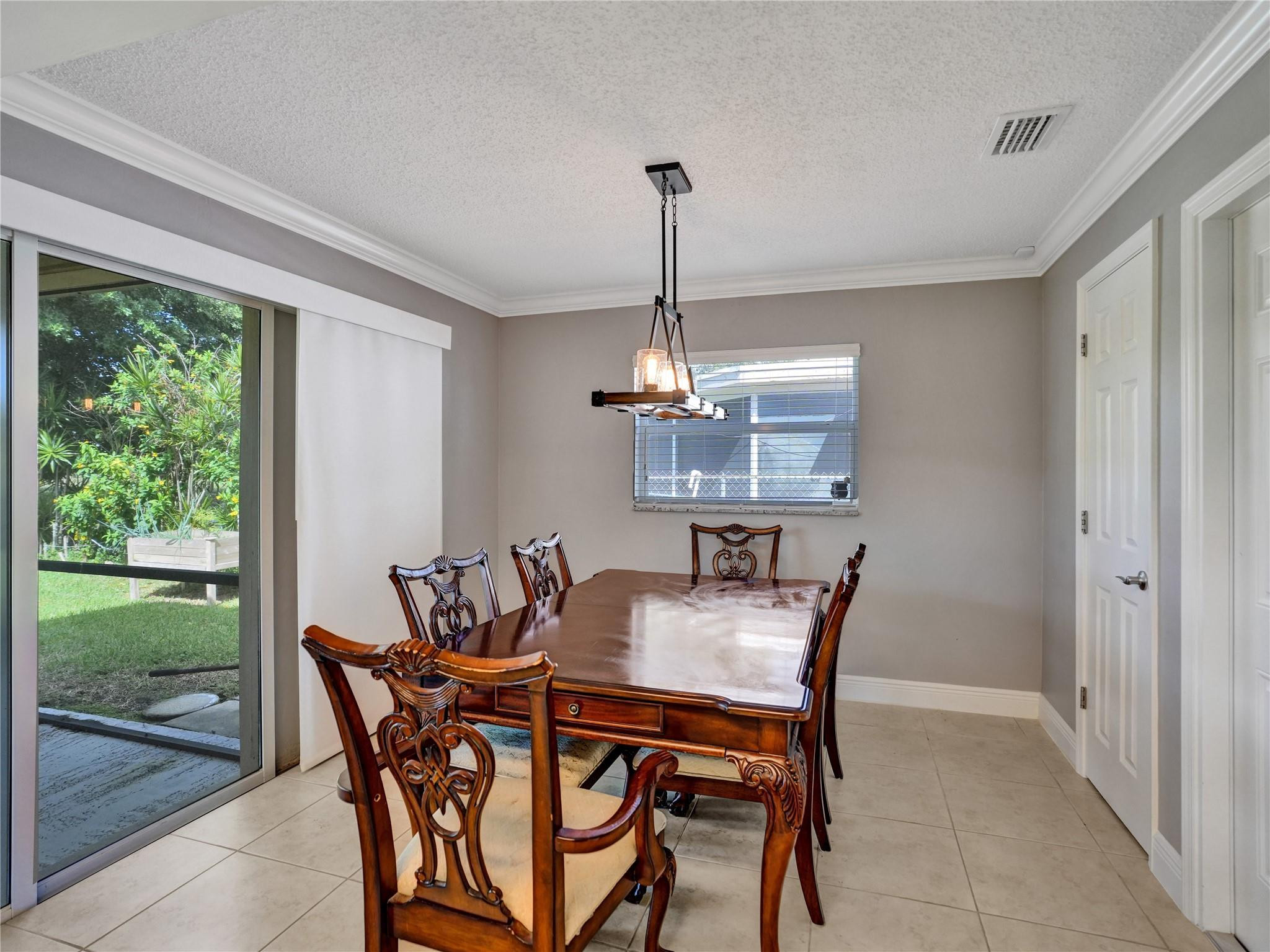 Oriole-Margate Sec 4 78-2 - Residential