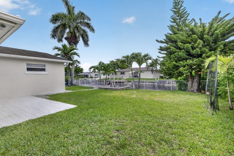 Tiny photo for 12411 SW 2nd Street, Plantation, FL 33325 (MLS # B26035789)
