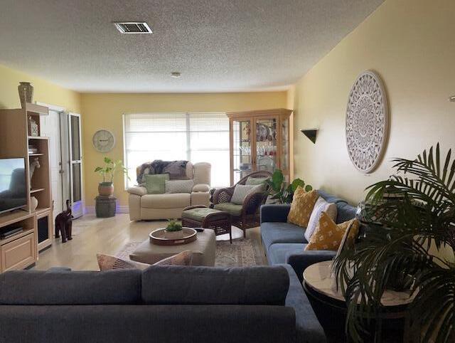 BENT TREE VILLAS WEST CON - Residential