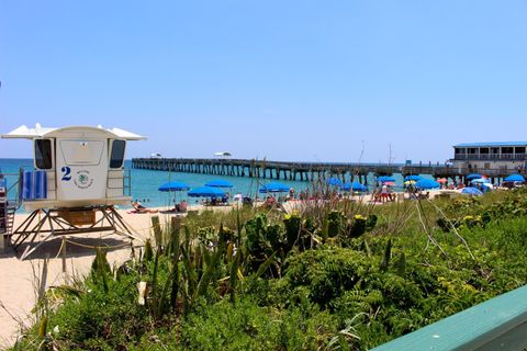 A home in Lake Worth Beach