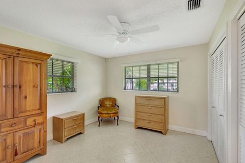 A home in Lake Worth Beach