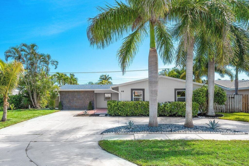 Photo of 46 SW 9th Avenue, Boca Raton, FL 33486 (MLS # B26009425)