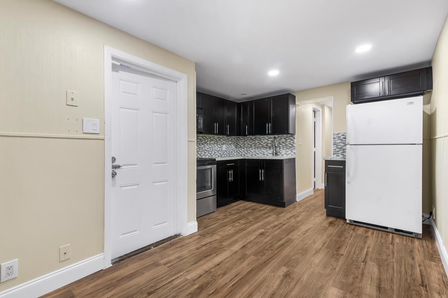 Seminole Park Sub 24-32 B - Residential Lease