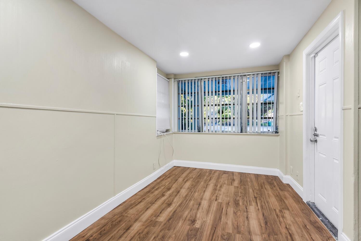 Seminole Park Sub 24-32 B - Residential Lease