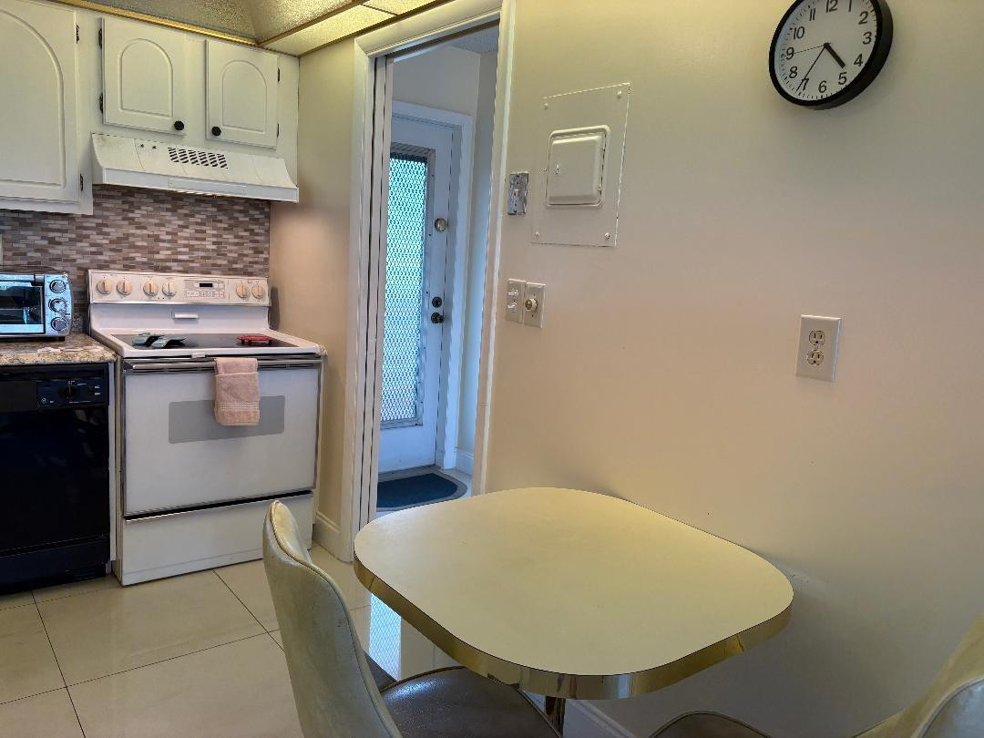 Hollybrook Golf & Tennis - Residential