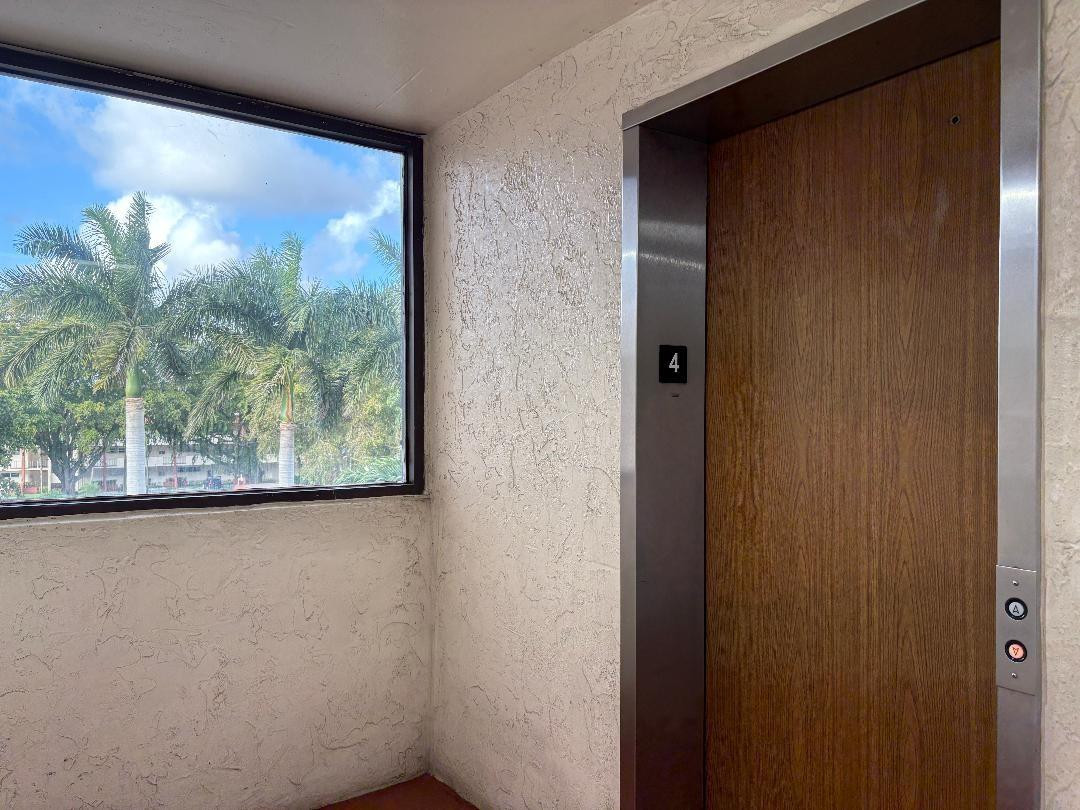 Hollybrook Golf & Tennis - Residential