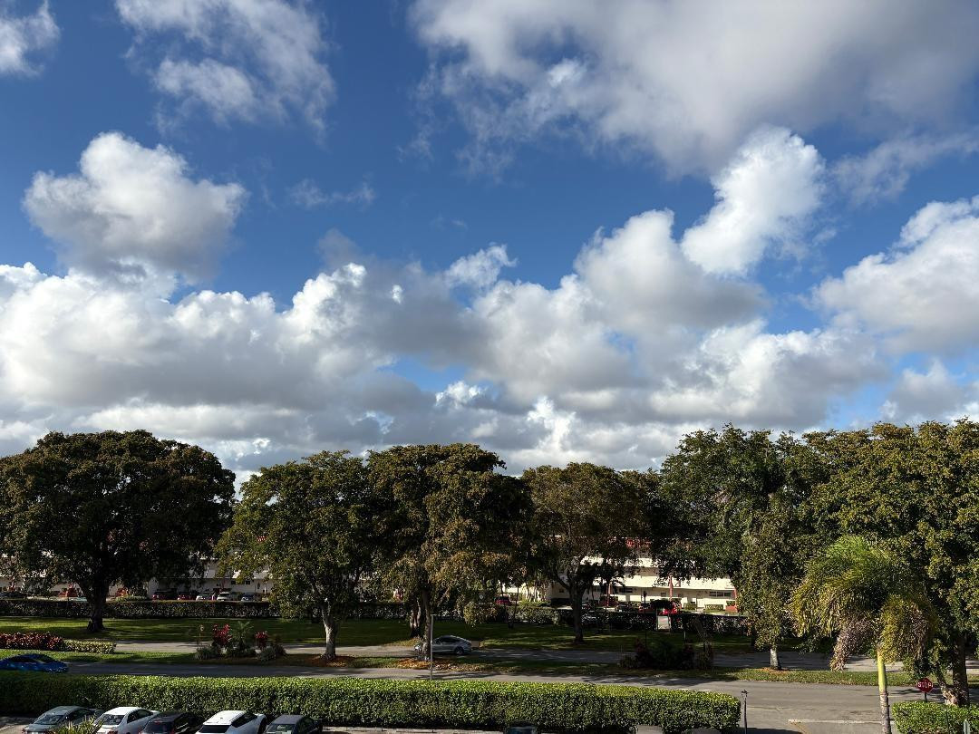 Hollybrook Golf & Tennis - Residential