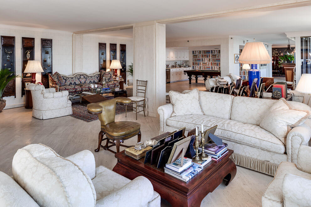 TRUMP PLAZA OF THE PALM BEACHES CONDO - Residential