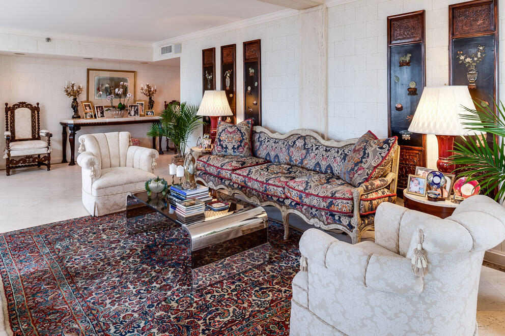 TRUMP PLAZA OF THE PALM BEACHES CONDO - Residential