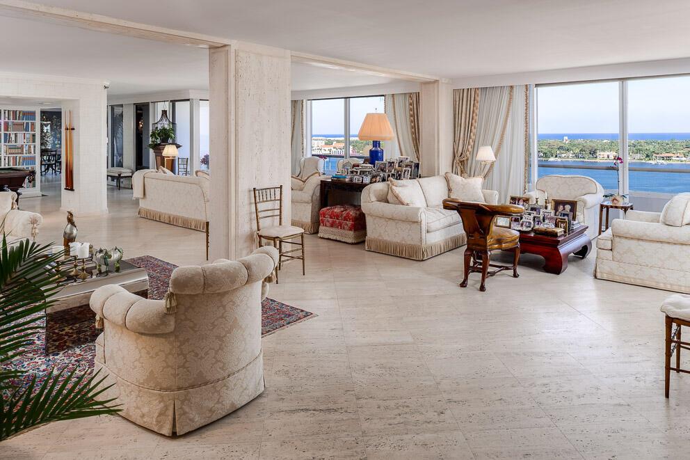 TRUMP PLAZA OF THE PALM B - Residential