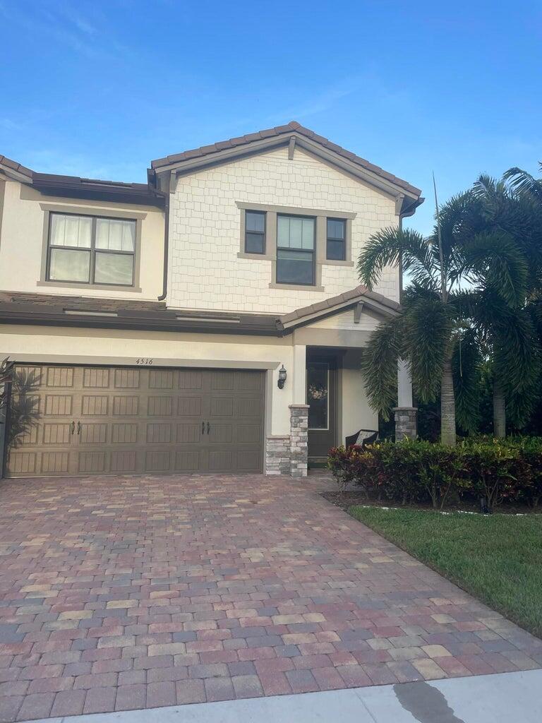 FIELDS AT GULFSTREAM POLO - Residential Lease